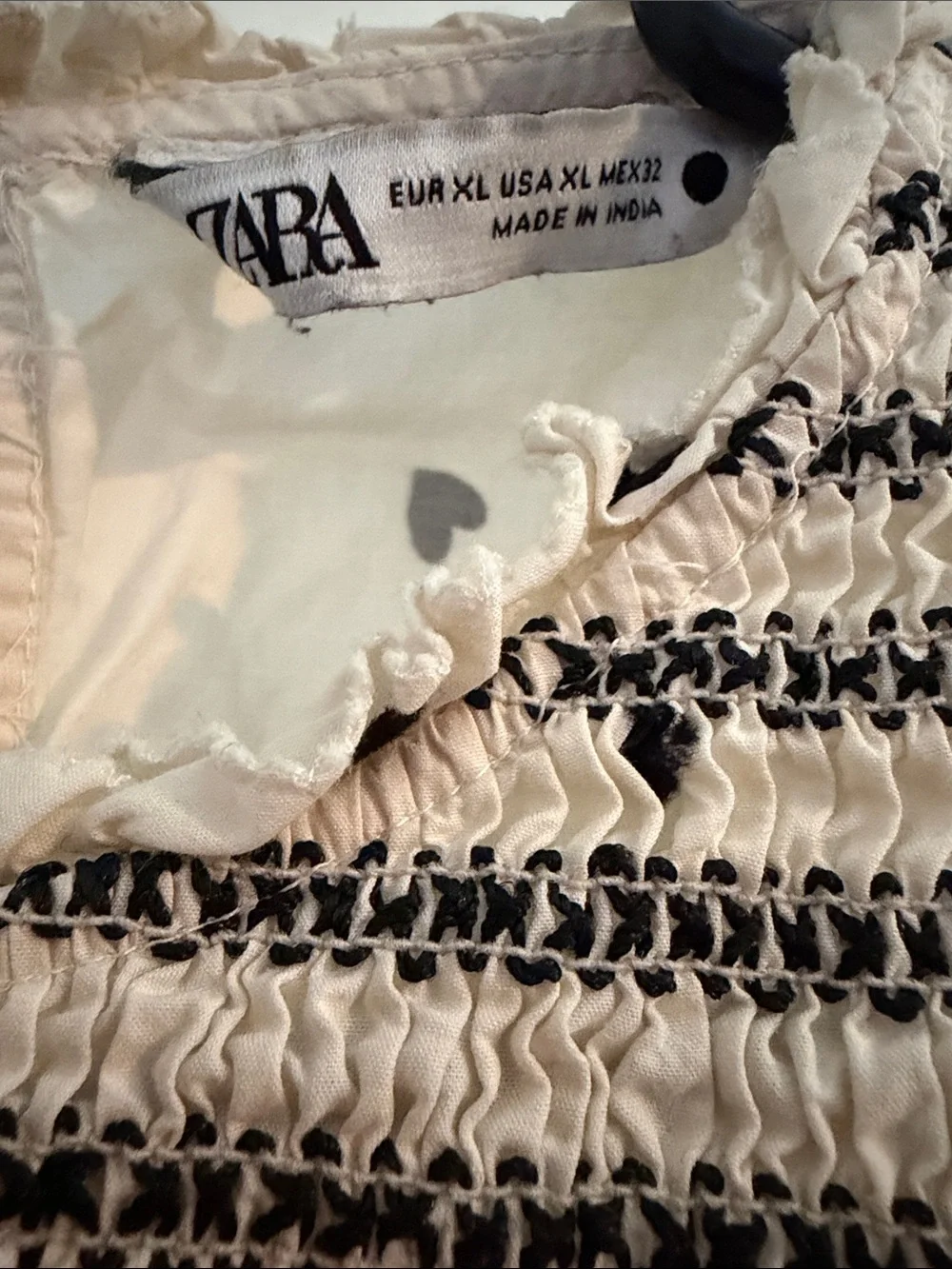 Zara White Smocked Bodice Peasant Blouse with Black Heart Print